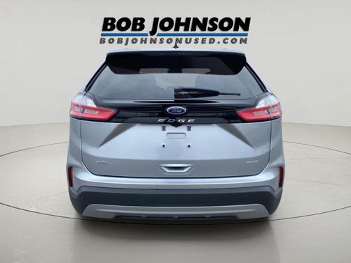 Iconic Silver Metallic 2022 Ford Edge SEL