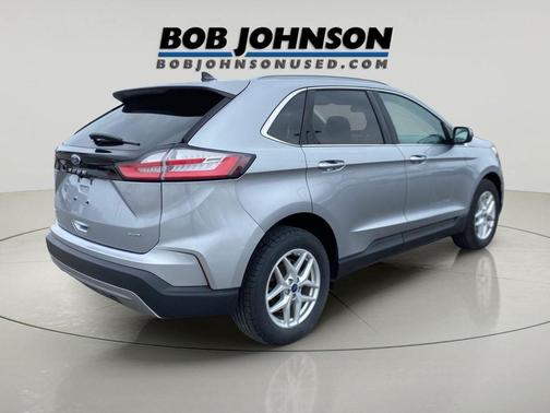 Iconic Silver Metallic 2022 Ford Edge SEL