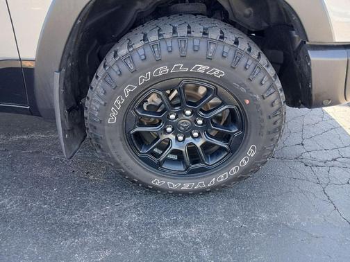 Billet Silver Metallic Clearcoat 2025 RAM 1500 Rebel