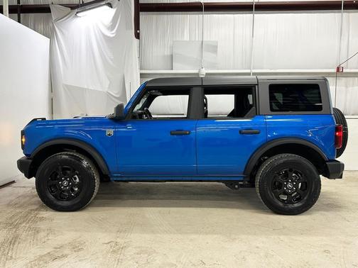 Velocity Blue 2025 Ford Bronco Big Bend