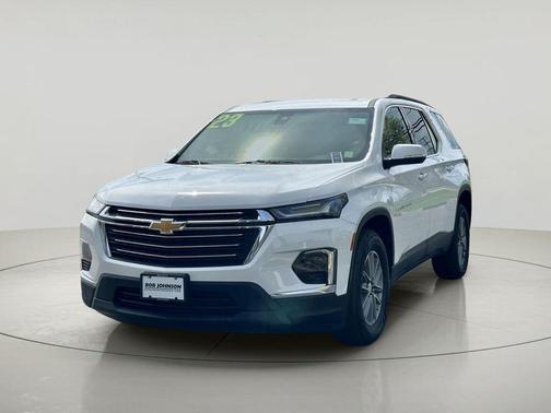 Summit White 2023 Chevrolet Traverse LT Cloth