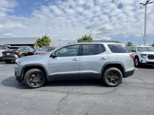 2023 GMC Acadia AWD AT4