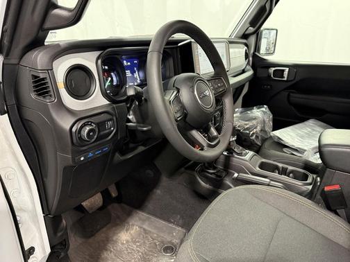 Bright White Clearcoat 2025 Jeep Wrangler 4xe Willys