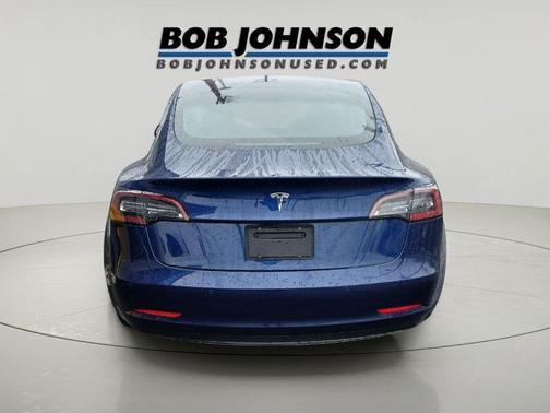 Deep Blue Metallic 2022 Tesla Model 3 Standard Range