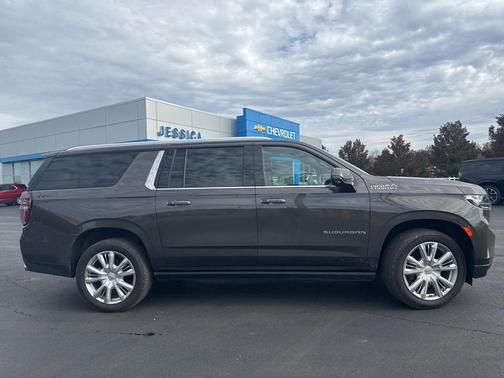 2021 Chevrolet Suburban 4WD High Country