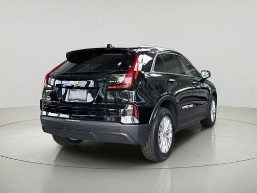 Stellar Black Metallic 2024 Cadillac XT4 Luxury