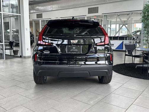 Stellar Black Metallic 2024 Cadillac XT4 Luxury