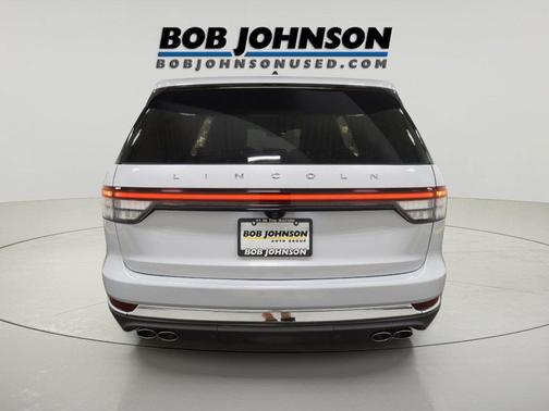 Crystal White Metallic Clearcoat 2025 Lincoln Aviator Reserve AWD