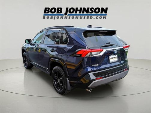 2020 Toyota RAV4 Hybrid SE