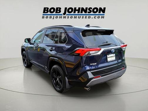 2020 Toyota RAV4 Hybrid SE
