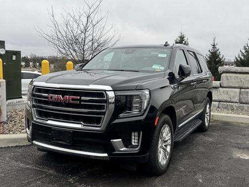 2023 GMC Yukon SLT