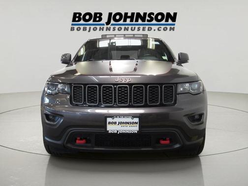 Granite Crystal Metallic Clearcoat 2021 Jeep Grand Cherokee Trailhawk