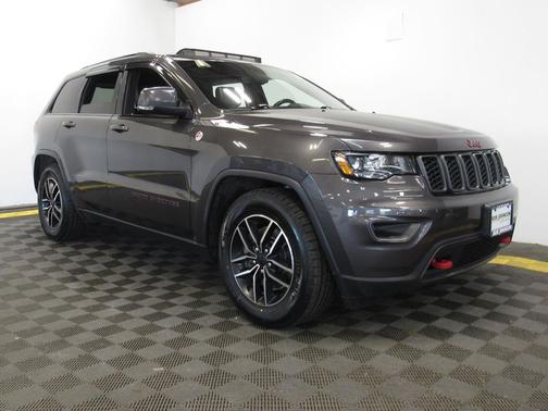Granite Crystal Metallic Clearcoat 2021 Jeep Grand Cherokee Trailhawk