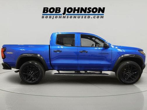 Glacier Blue Metallic 2024 Chevrolet Colorado Trail Boss