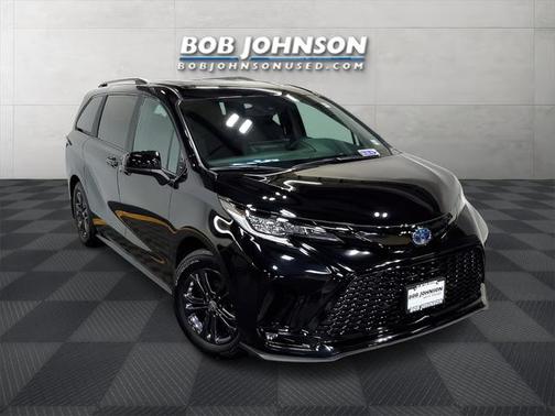 2025 Toyota Sienna XSE 7 Passenger