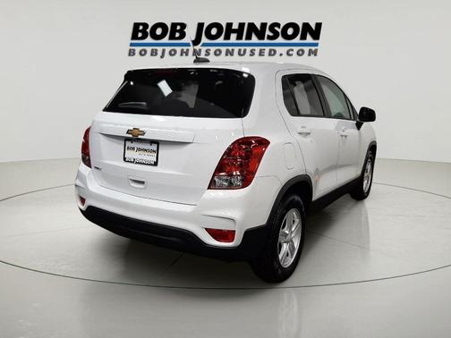 Summit White 2020 Chevrolet Trax LS