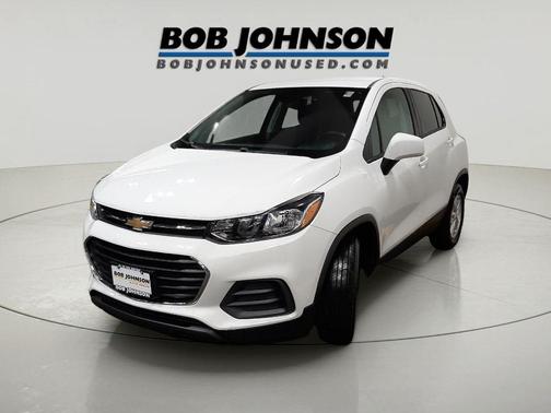 Summit White 2020 Chevrolet Trax LS