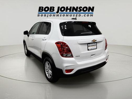 Summit White 2020 Chevrolet Trax LS