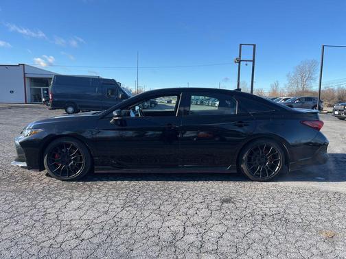 2020 Toyota Avalon TRD