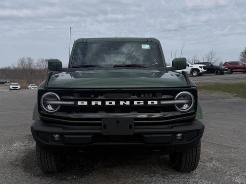 Eruption Green 2025 Ford Bronco Outer Banks