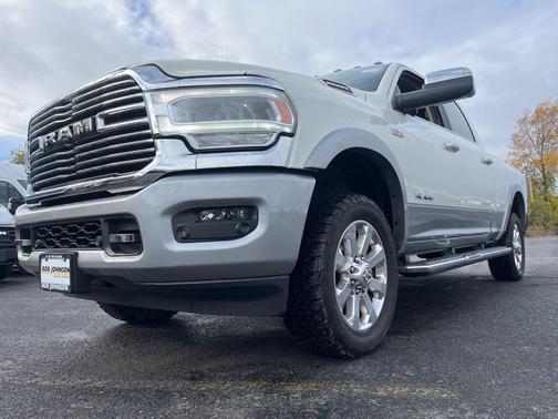 2022 RAM 2500 Laramie Crew Cab 4x4 6'4' Box