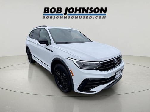 2022 Volkswagen Tiguan 2.0T SE R-Line Black 4MOTION