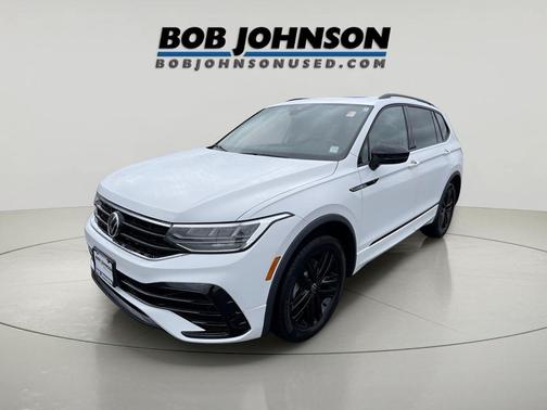 2022 Volkswagen Tiguan 2.0T SE R-Line Black 4MOTION