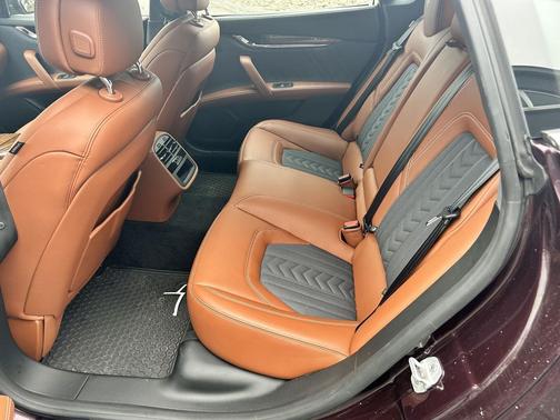 Rosso Folgore Mica 2017 Maserati Quattroporte S Q4 GranLusso