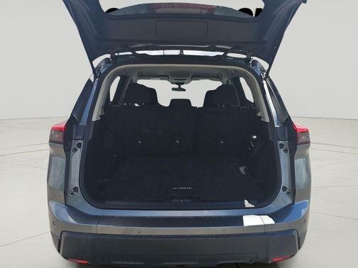 Gun Metallic 2024 Nissan Rogue S