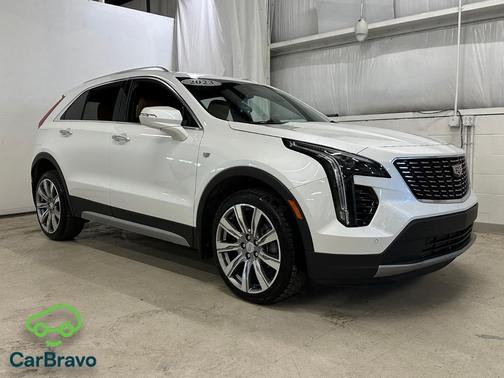Crystal White Tricoat 2023 Cadillac XT4 Premium Luxury