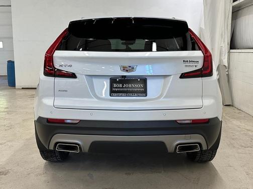 Crystal White Tricoat 2023 Cadillac XT4 Premium Luxury