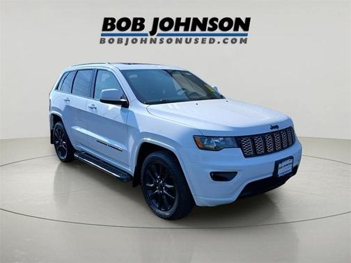 2022 Jeep Grand Cherokee Laredo