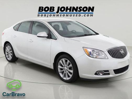 White Diamond Tricoat 2014 Buick Verano Leather Group