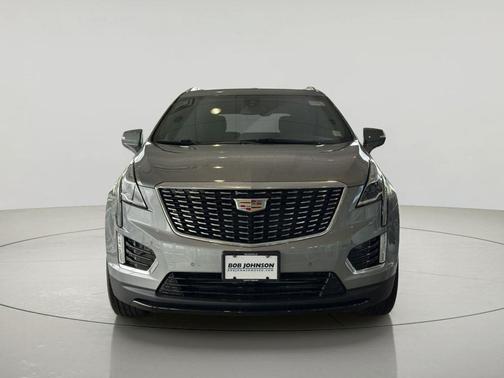 Argent Silver Metallic 2025 Cadillac XT5 Luxury