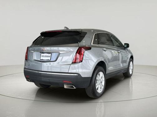 Argent Silver Metallic 2025 Cadillac XT5 Luxury