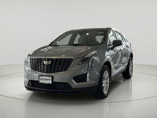 Argent Silver Metallic 2025 Cadillac XT5 Luxury