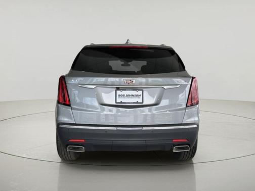 Argent Silver Metallic 2025 Cadillac XT5 Luxury