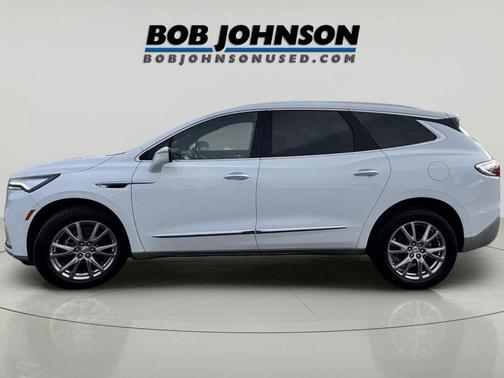 2023 Buick Enclave Essence AWD