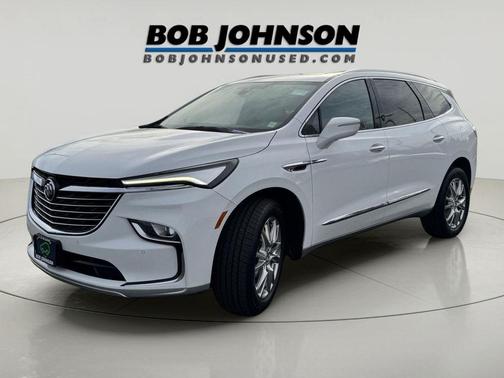 2023 Buick Enclave Essence AWD