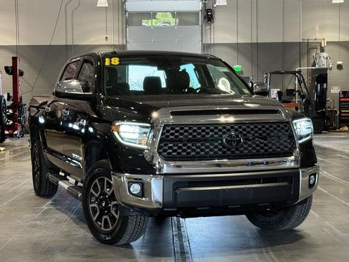 Midnight Black Metallic 2018 Toyota Tundra SR5