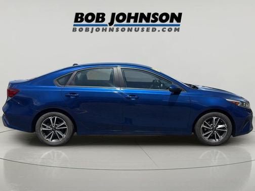 Deep Sea Blue 2022 Kia Forte LXS