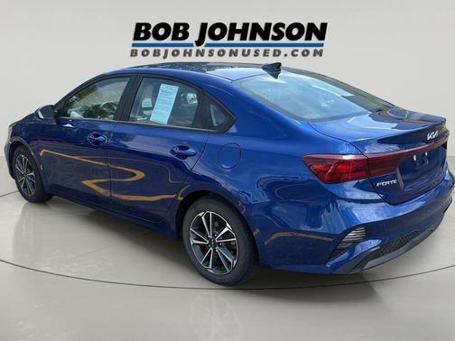 Deep Sea Blue 2022 Kia Forte LXS