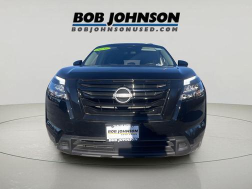 2024 Nissan Pathfinder SV 4WD