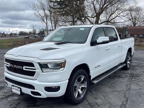 Bright White Clearcoat 2023 RAM 1500 Laramie