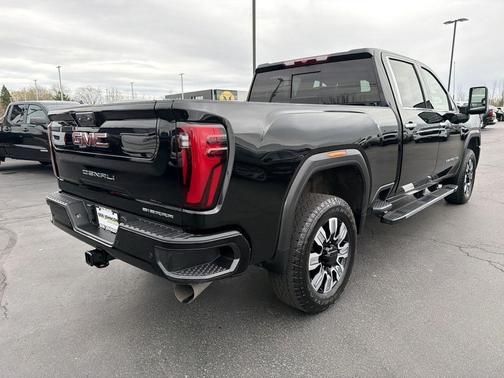 Onyx Black 2024 GMC Sierra 2500 Denali