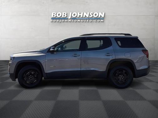 2022 GMC Acadia AWD AT4
