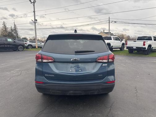 2024 Chevrolet Equinox LS