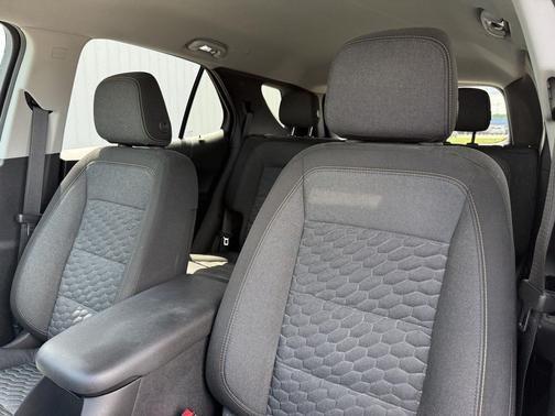 Pacific Blue Metallic 2019 Chevrolet Equinox 1LT