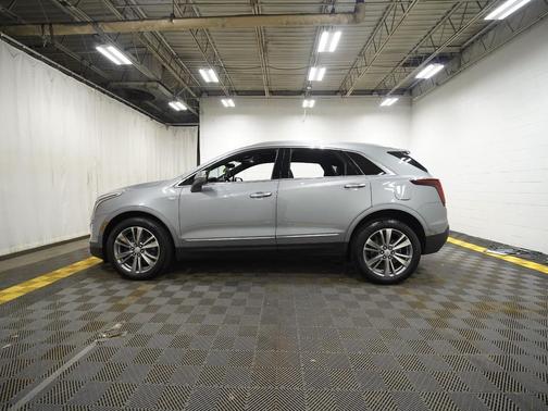 Argent Silver Metallic 2024 Cadillac XT5 Premium Luxury