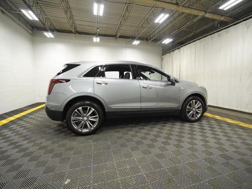 Argent Silver Metallic 2024 Cadillac XT5 Premium Luxury